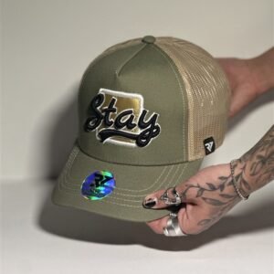 GORRA VERDE Y DORADA DREAMING